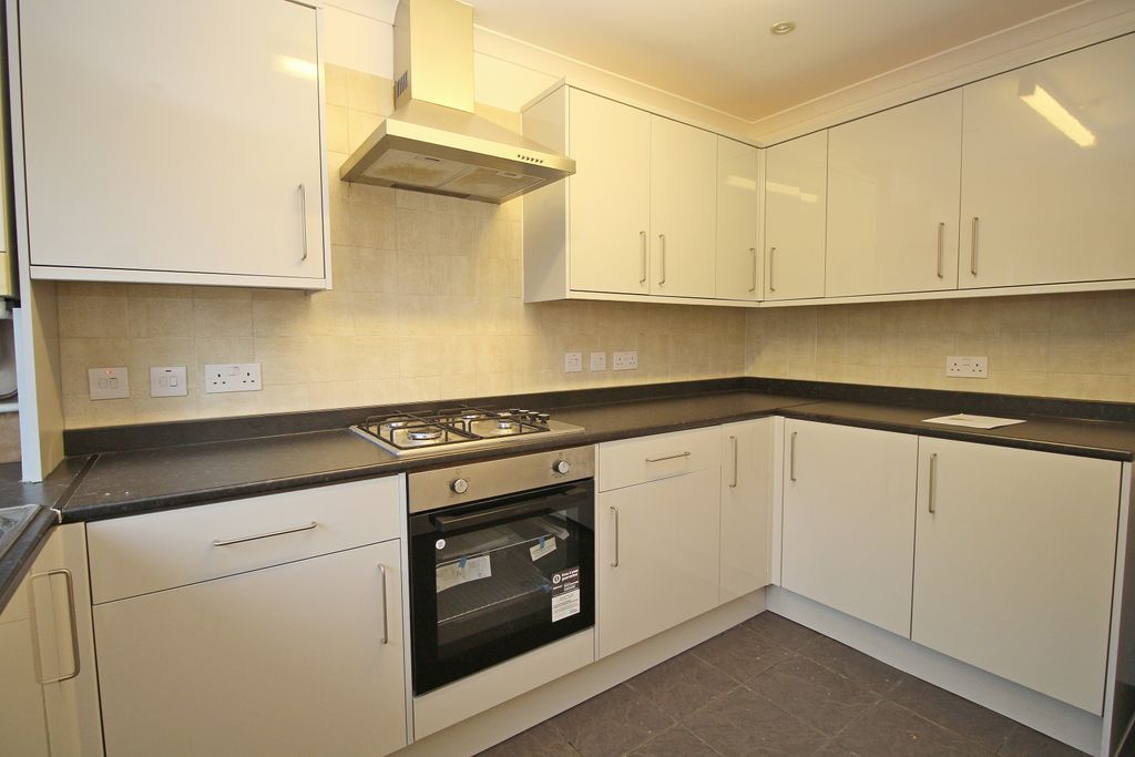 Property photo 3 of 11 Gallery