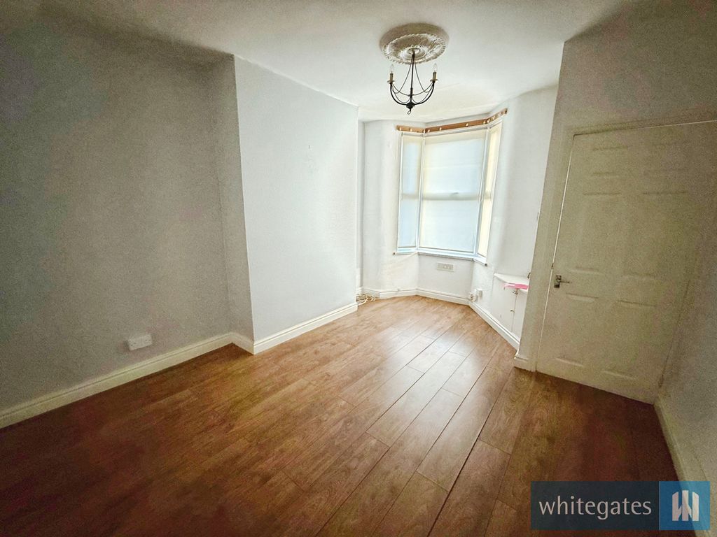 Property photo 3 of 13 Photograph