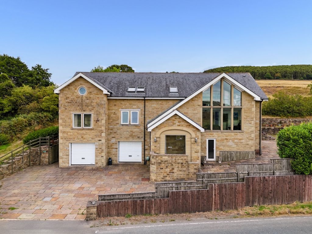 Property photo 1 of 31 External