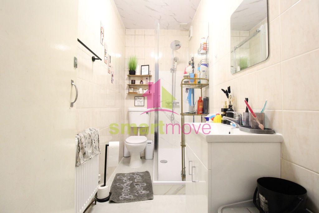 Property photo 3 of 36