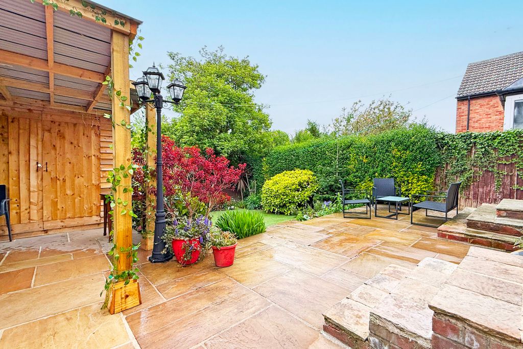 Property photo 3 of 17
