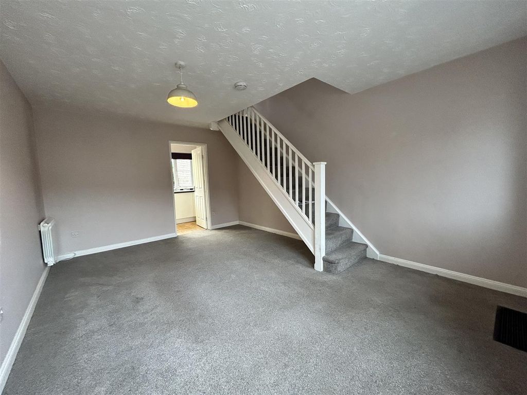 Property photo 3 of 8 Living Room