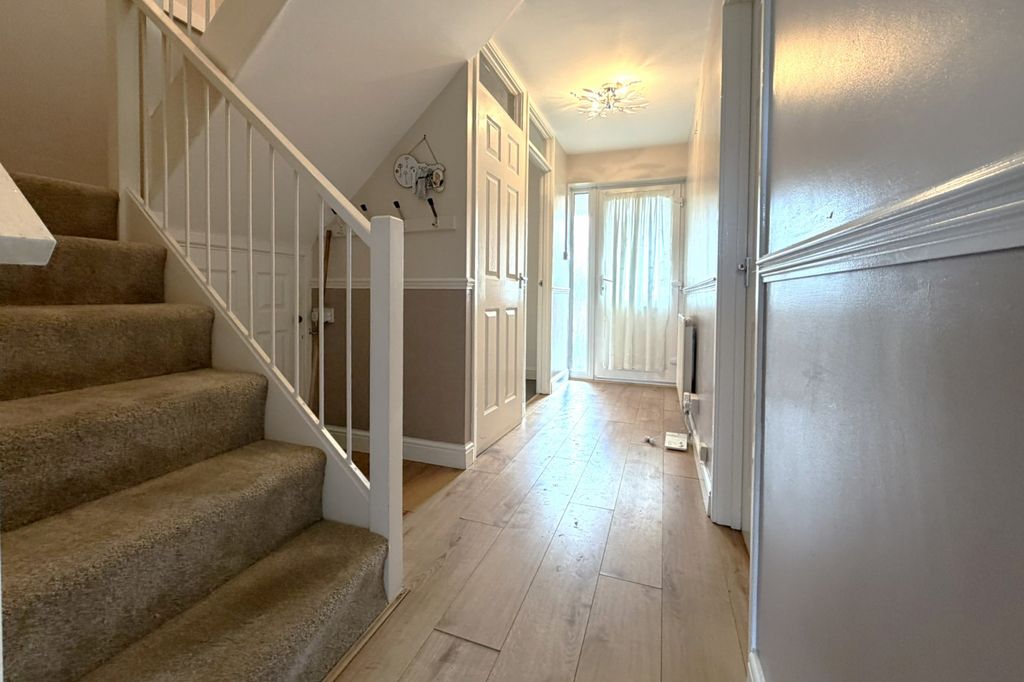 Property photo 2 of 14 Gallery