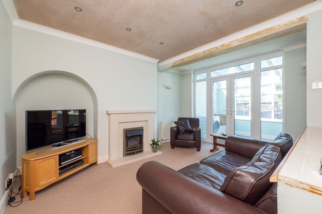 Property photo 3 of 11 Picture No. 06