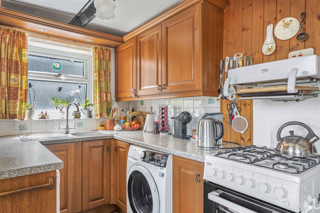 Property photo 3 of 24 24_86999.Jpg