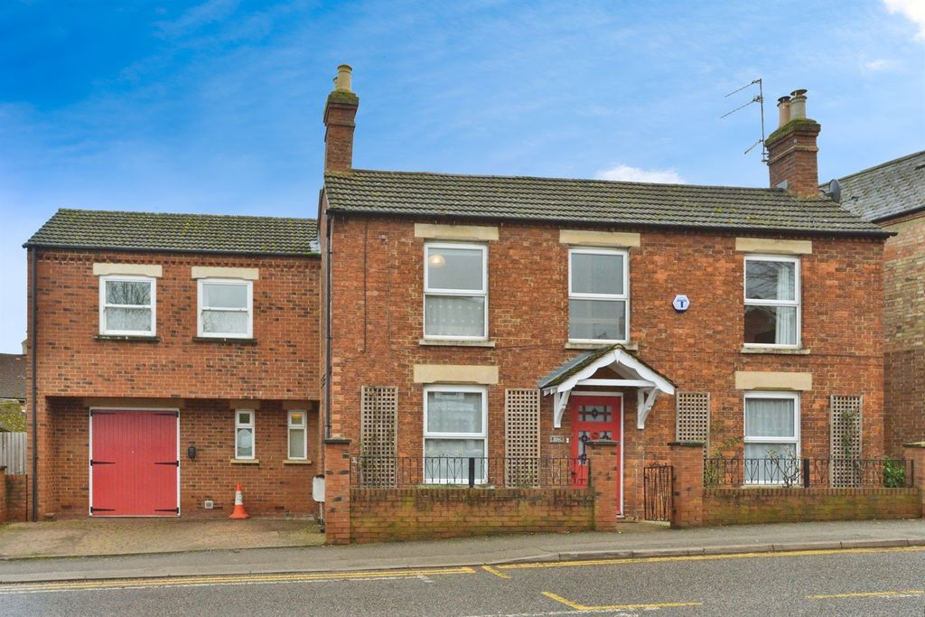 Property photo 1 of 20