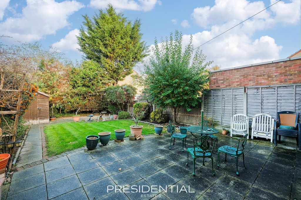 Property photo 2 of 12