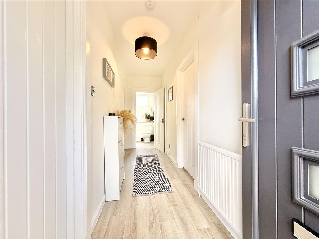 Property photo 2 of 18 Hall
