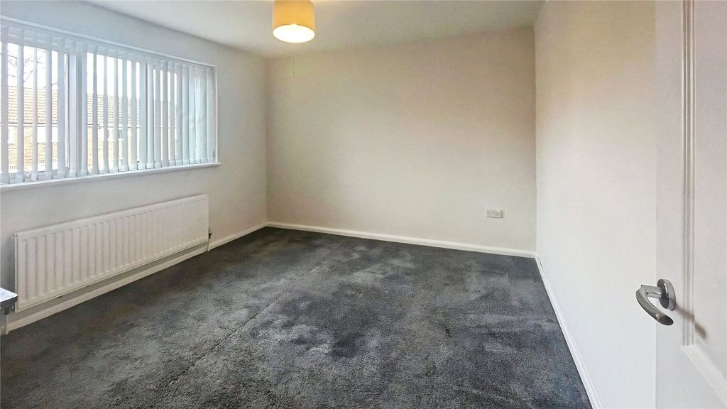 Property photo 3 of 8 Picture No. 22