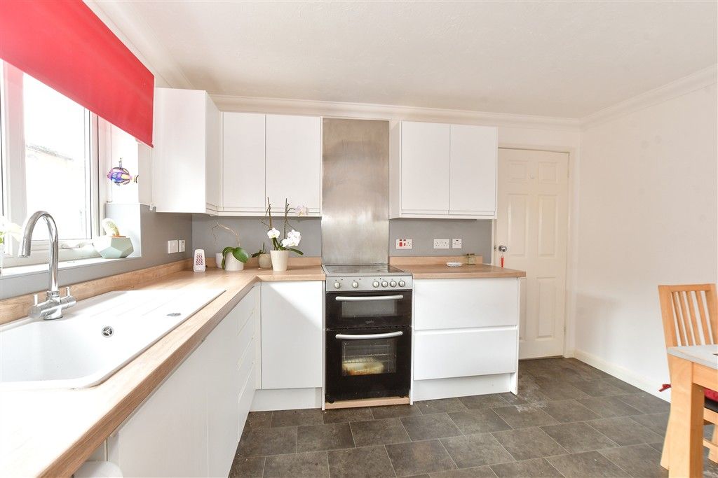 Property photo 2 of 13 Kitchen/ Dining Room