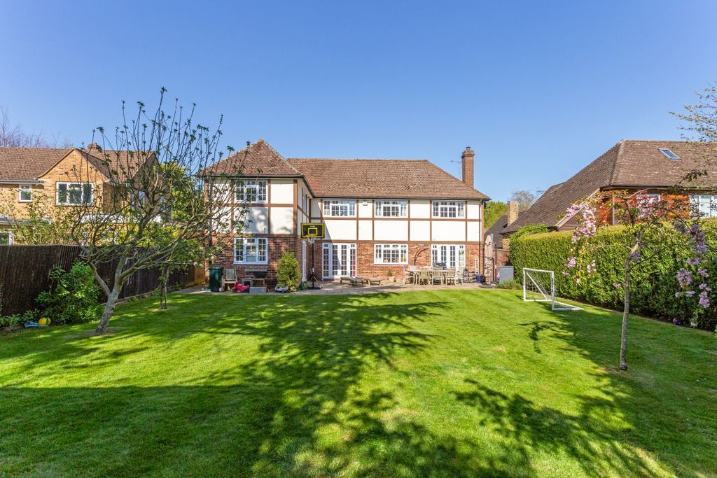 Property photo 1 of 12 Rear Aspect