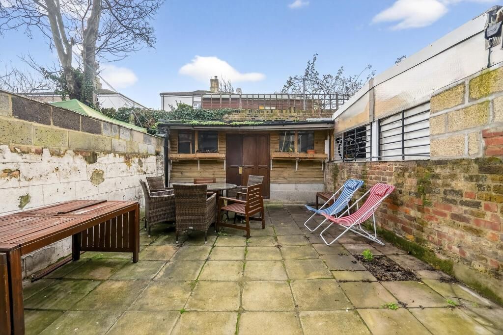 Property photo 2 of 19