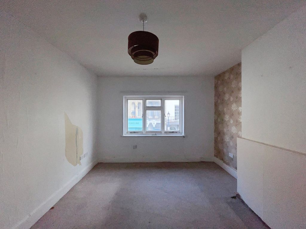 Property photo 2 of 7 Picture No. 01