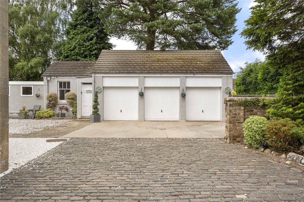 Property photo 2 of 40 13 Forkneuk Road 2
