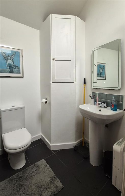 Property photo 3 of 11 9.Jpg