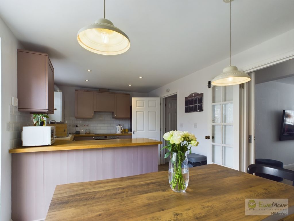 Property photo 1 of 4 2. Dining Area