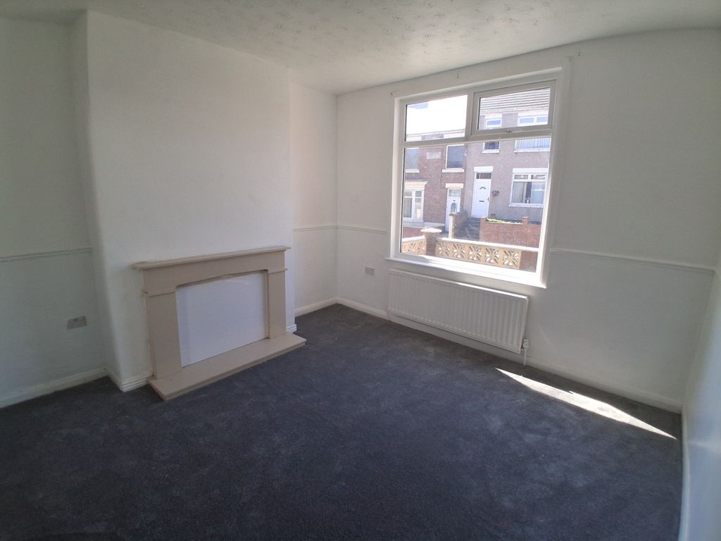 Property photo 3 of 11