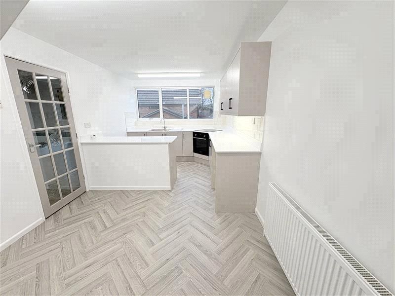 Property photo 2 of 25 Picture No. 42