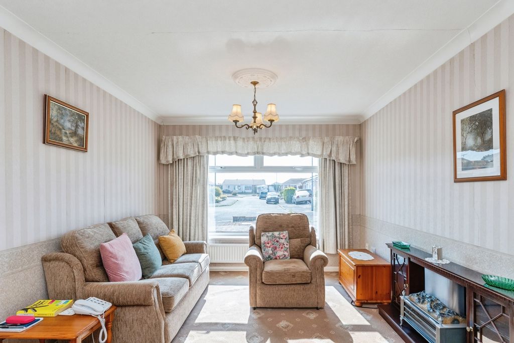 Property photo 2 of 17 Pbox-Img.Jpg