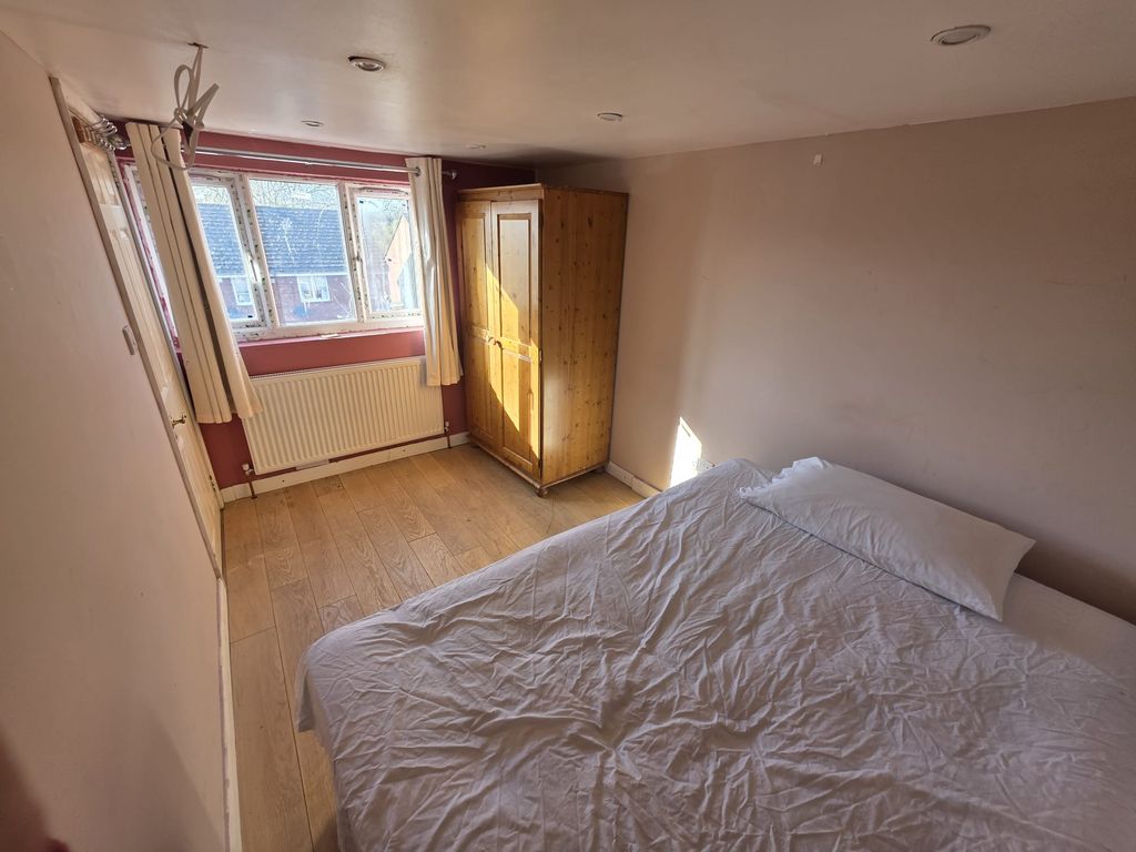 Property photo 2 of 2