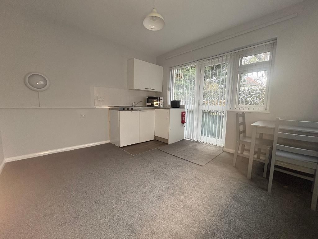 Property photo 3 of 10 Photo 3