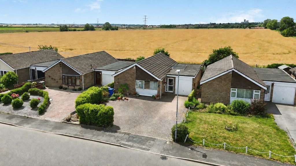 Property photo 1 of 20 5263550
