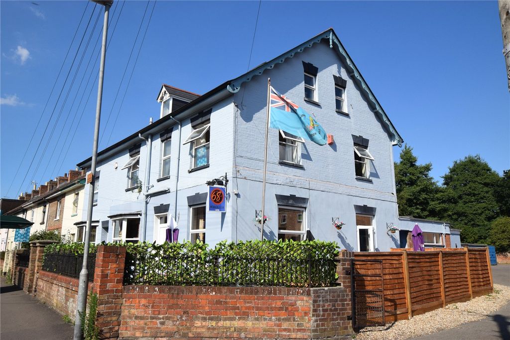 Property photo 1 of 6 Picture No. 08