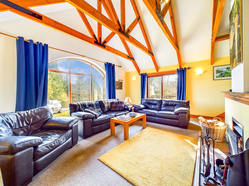 Property photo 2 of 30