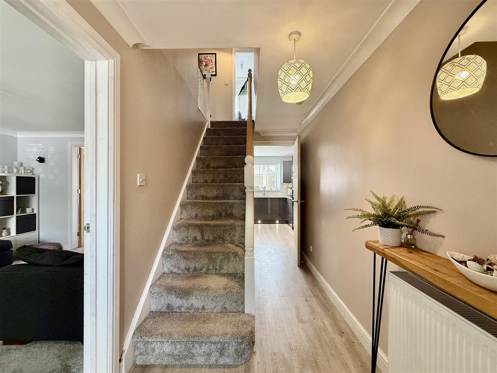 Property photo 3 of 29 3