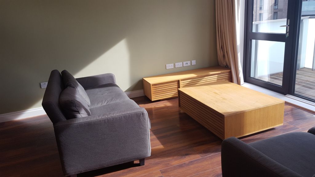 Property photo 3 of 9