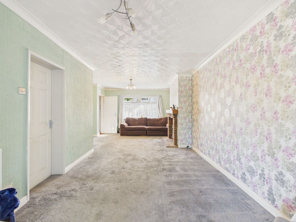 Property photo 2 of 21 5233634