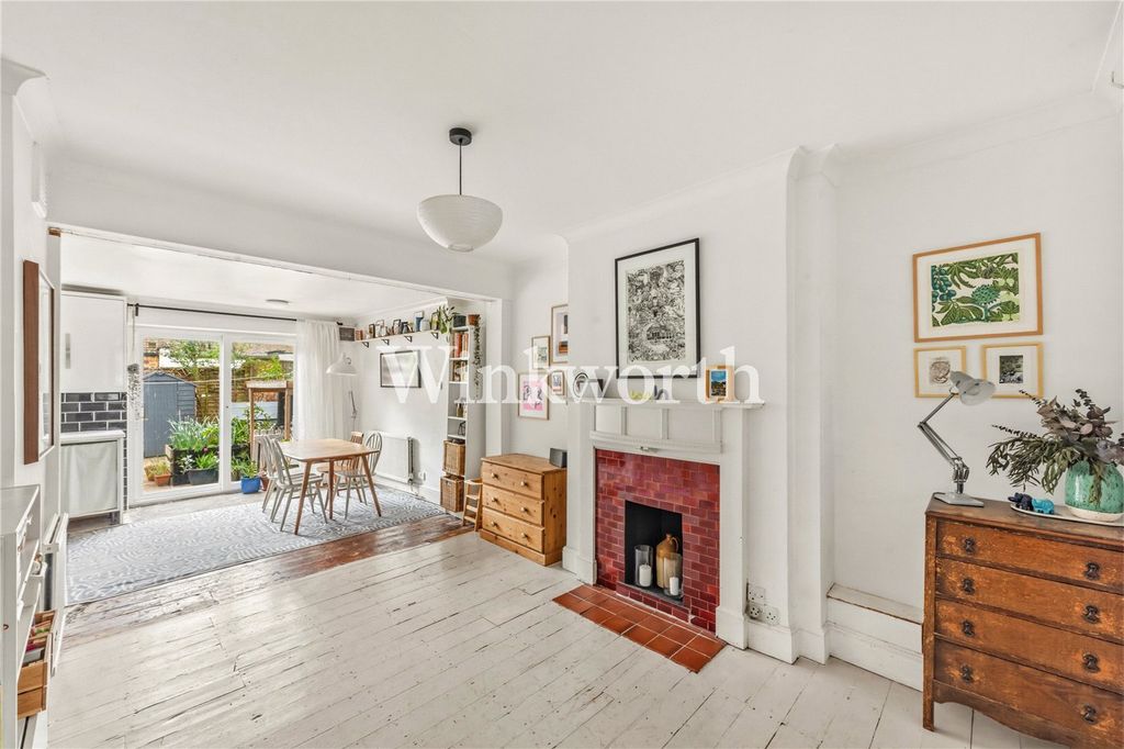 Property photo 2 of 22 Picture No. 07