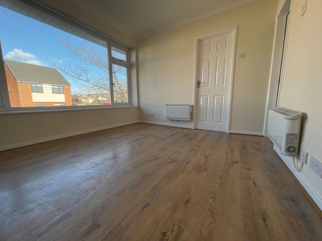 Property photo 2 of 8 Photograph 2