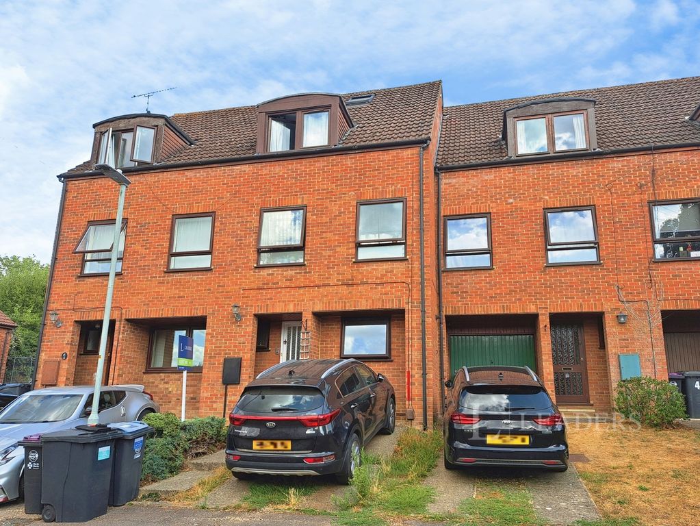 Property photo 1 of 16 Pbox-Img.Jpg
