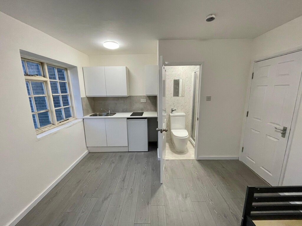 Property photo 1 of 4 Whatsapp Image 2026-