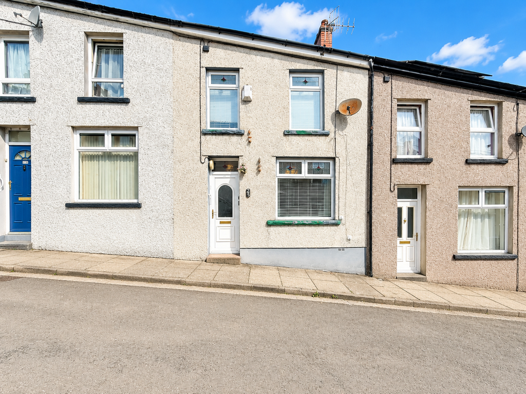 Property photo 1 of 11 F6Aa831F-Caad-46Eb-8Dff-8430E75494D3