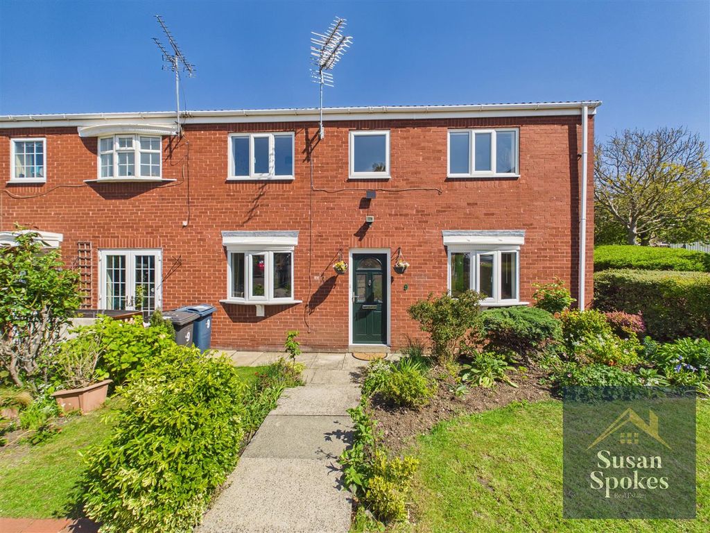 Property photo 1 of 39 Cam01858G0-Pr0254-Still039.Jpg