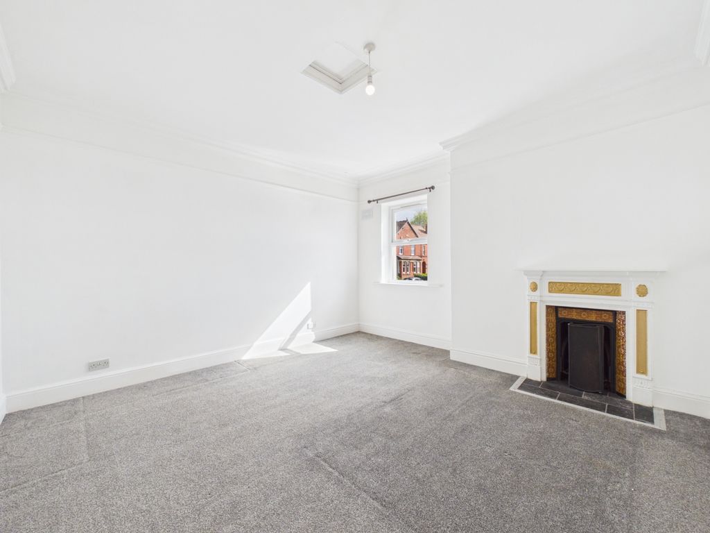 Property photo 3 of 6 Bedroom 1