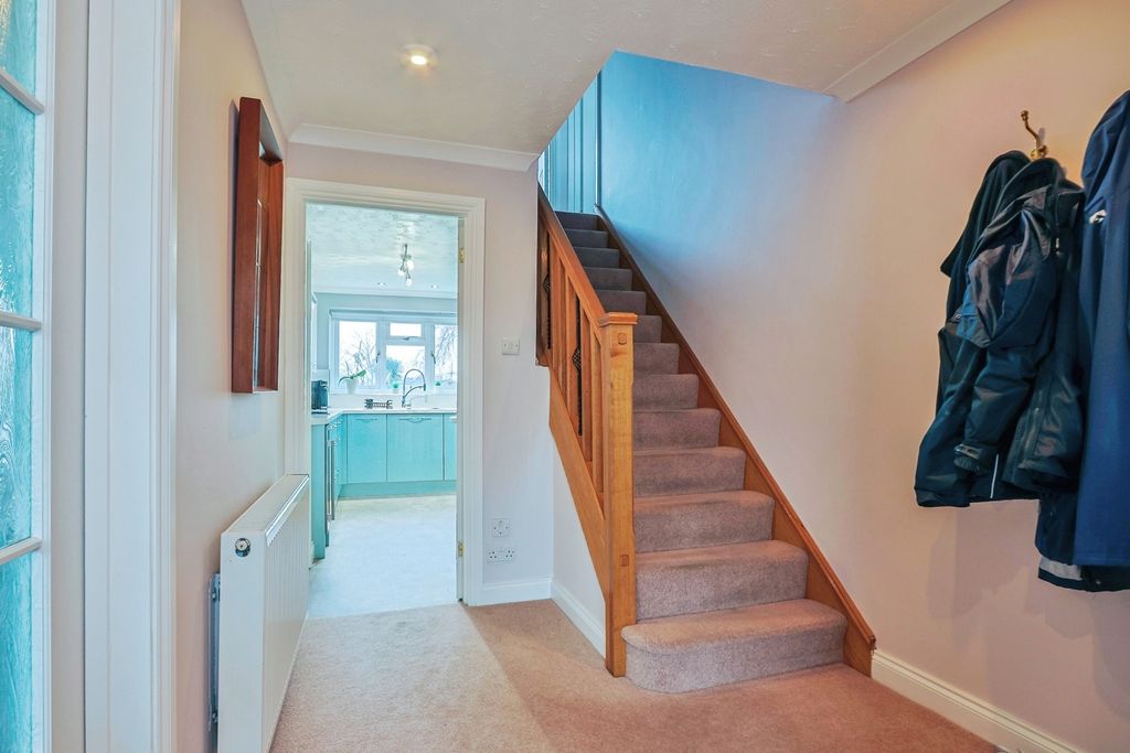 Property photo 2 of 22 Hallway