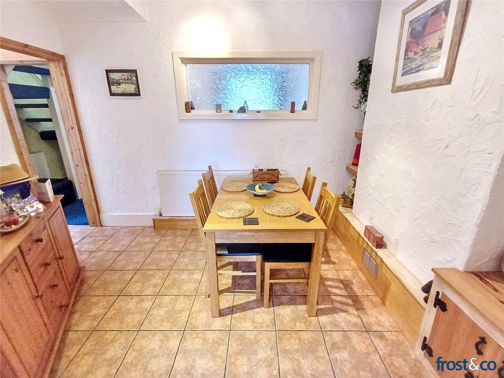 Property photo 3 of 19 Dining Room