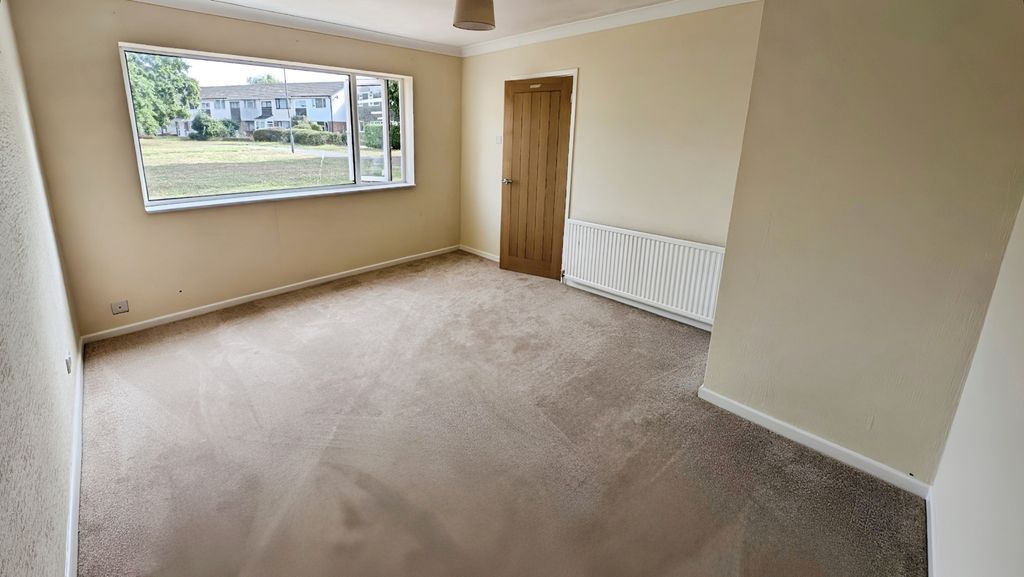 Property photo 2 of 13 Pbox-Bedroom-326774.Jpg