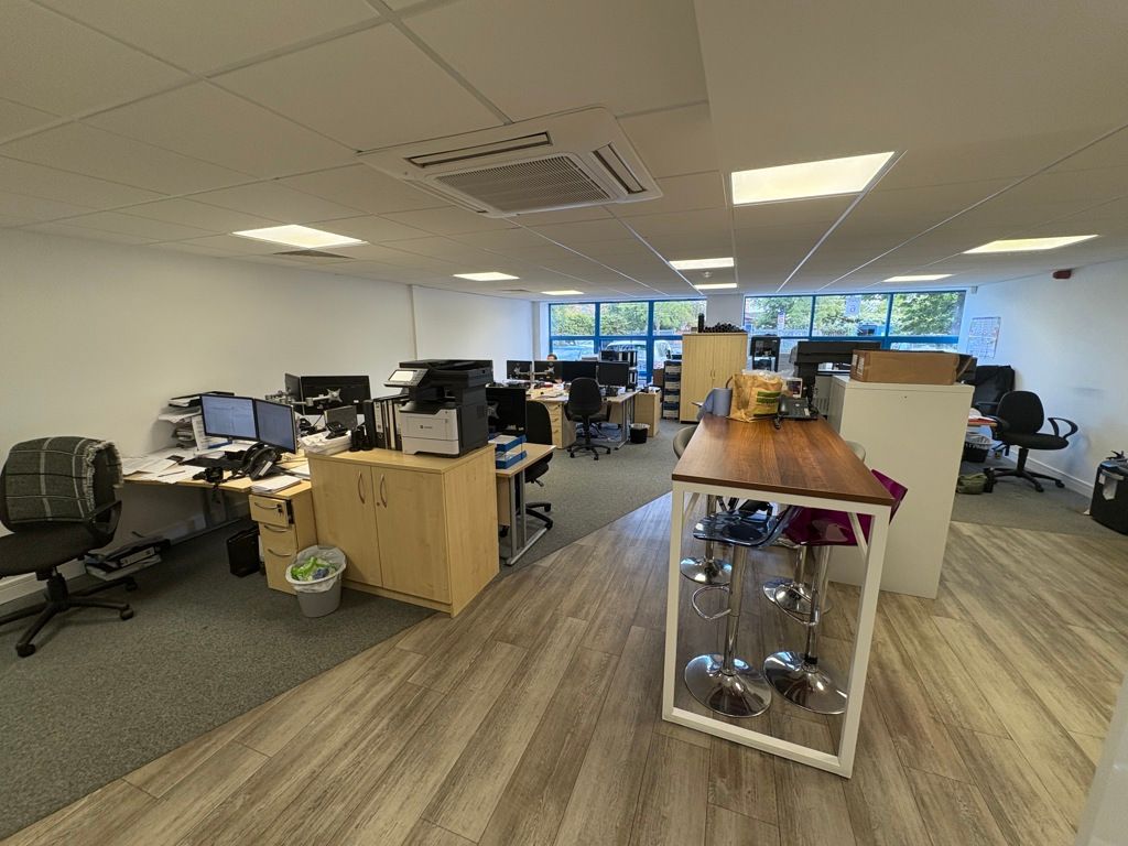 Property photo 3 of 8 Photo 9