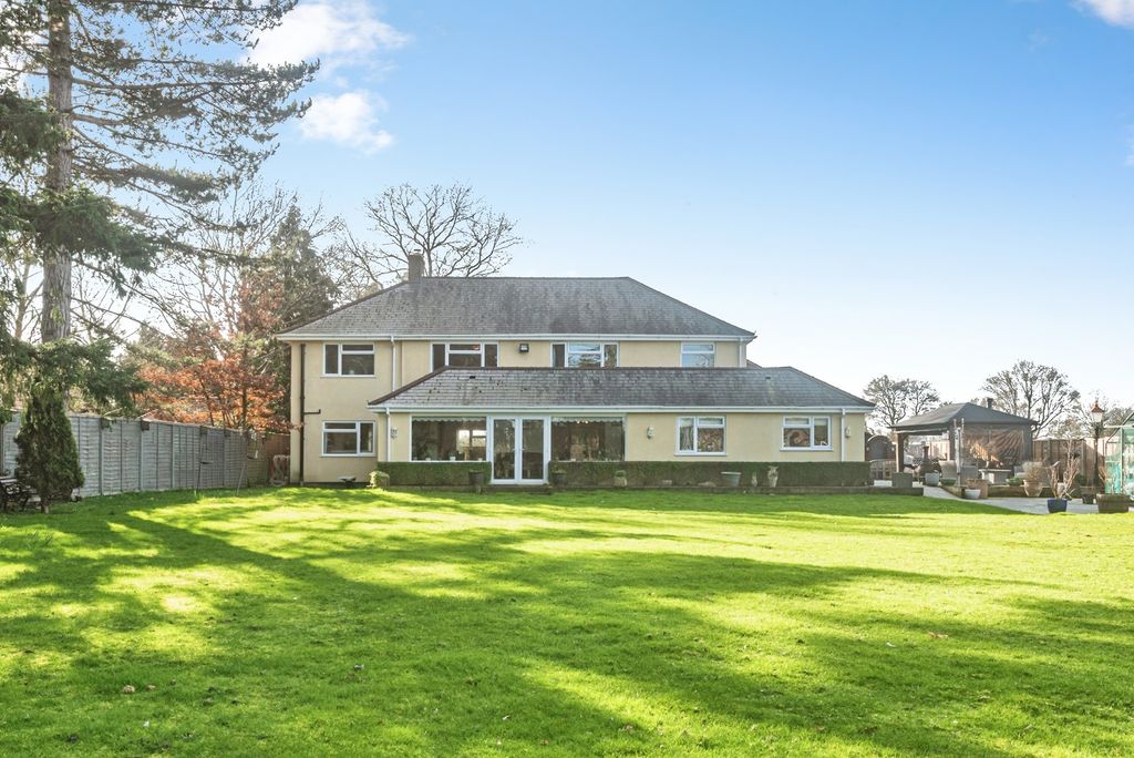 Property photo 3 of 54 Pbox-Img.Jpg