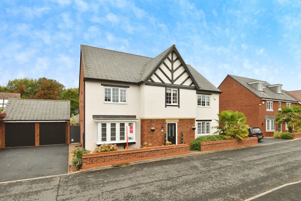 Property photo 1 of 28 Photo