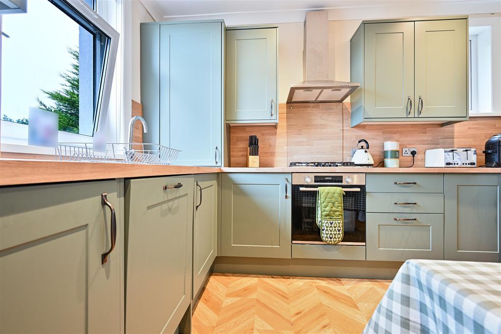 Additional image 6 of 2 bed flat for saleEarnock Avenue, Motherwell ML1