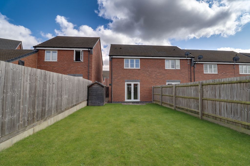 Property photo 2 of 12