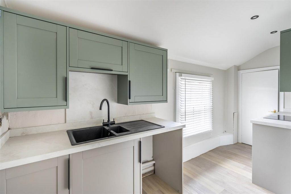 Property photo 3 of 9 14Cs-1.Jpg