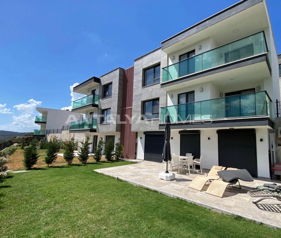 Property photo 1 of 33