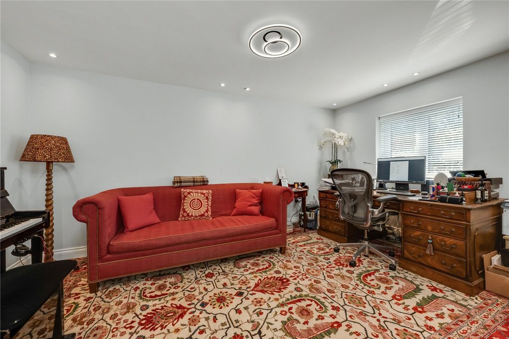 Property photo 3 of 13 Reception