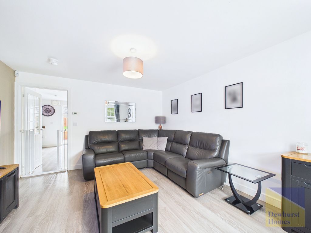 Property photo 3 of 19